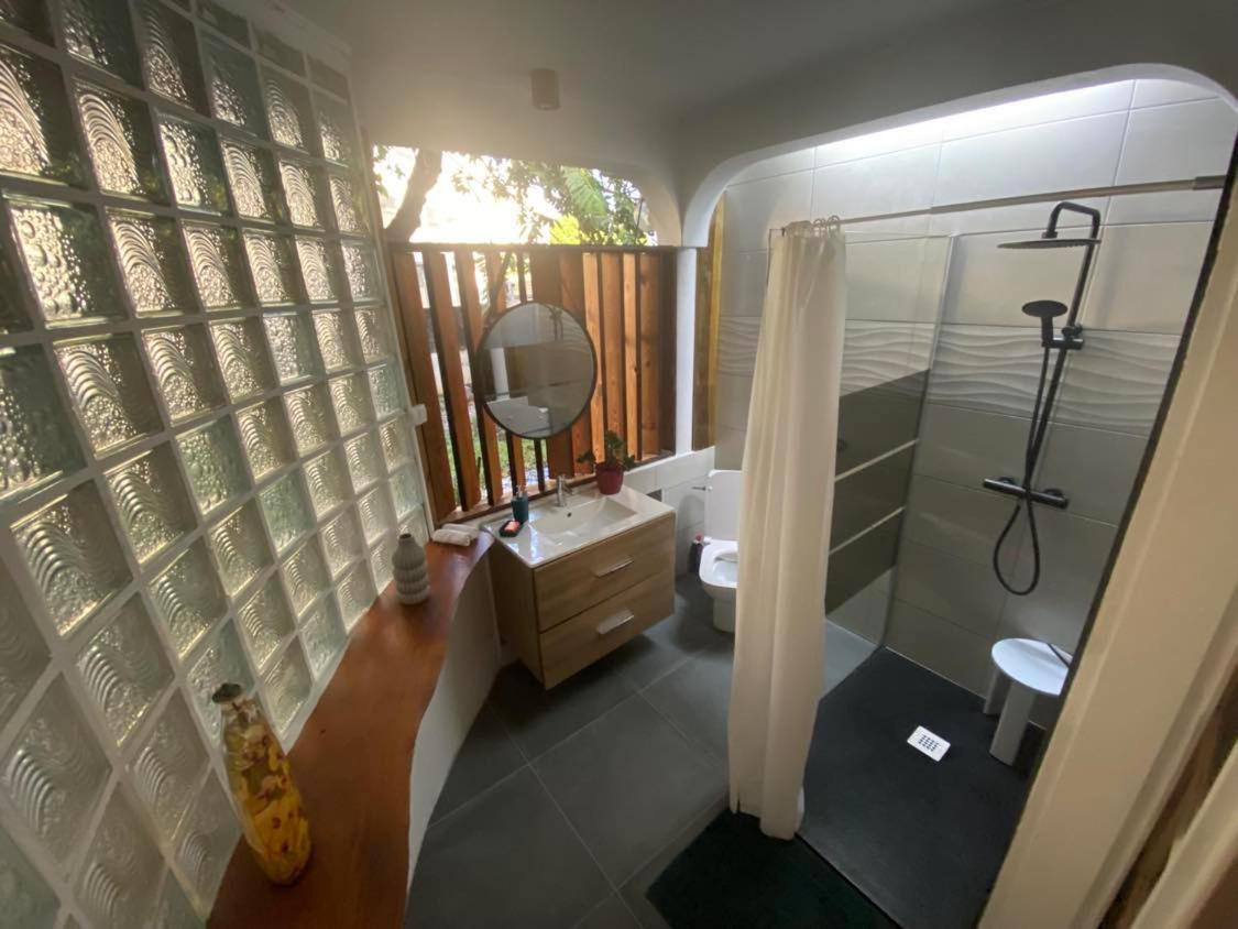 Ti Kaz Lo Ker Chambre D'Hote Chez L'Habitant Сен-Жозеф Экстерьер фото